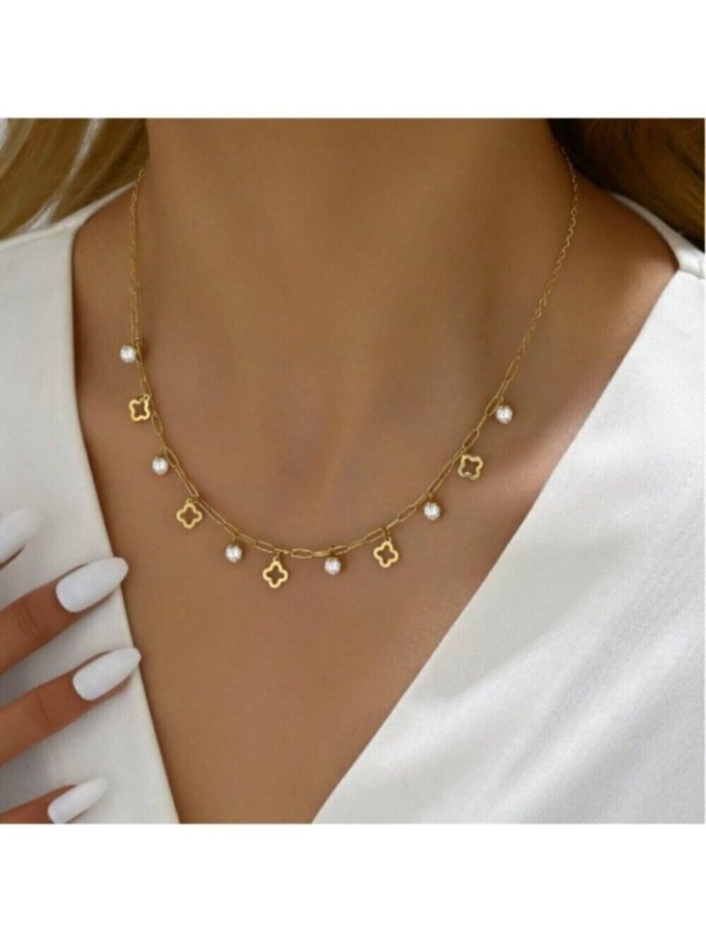Hollow Clover Moissanite 18k Gold Filled Necklace